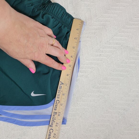 NIKE DRI-FIT Women's Drawstring Lined Rinning Shorts Size Small‎ Green - Picture 12 of 13